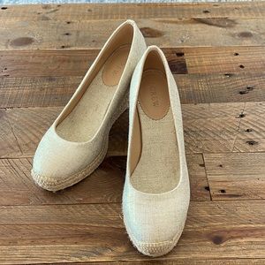J Crew tan/gold wedge size 7
